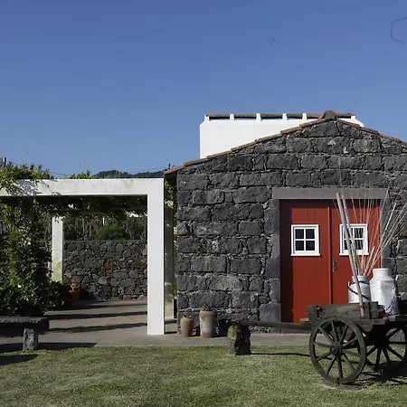 O Moinho Da Bibi Candelaria (Sao Miguel)